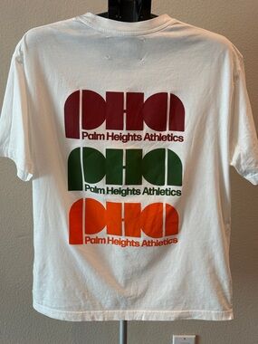 Men's White Short Sleeve Graphic Tee